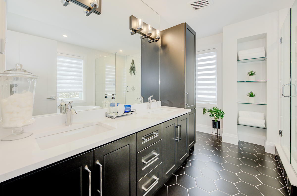 Nima Trails - Model Home - Ensuite